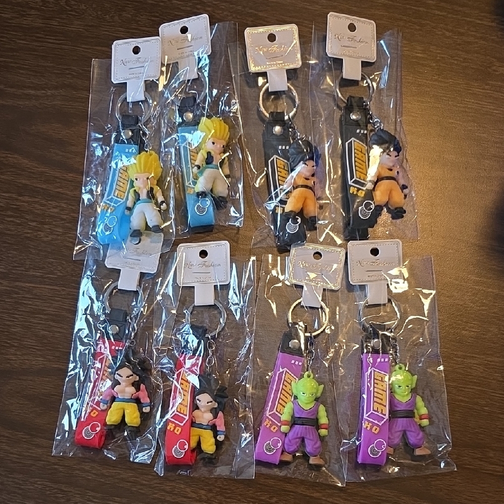 Anime Character Keychain Set - Multicolor